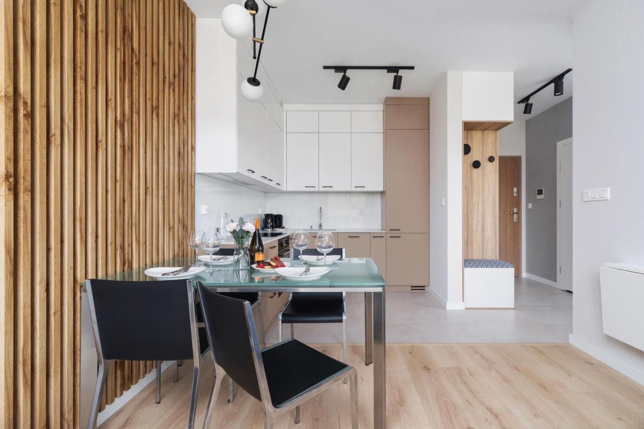 Lotniczowka Apartments By Renters Prestige Cracovia Esterno foto