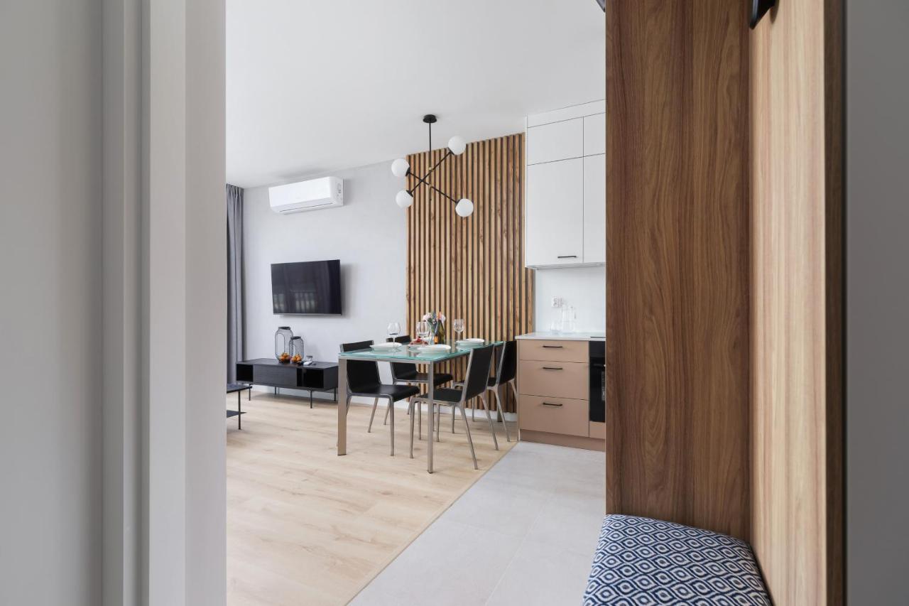 Lotniczowka Apartments By Renters Prestige Cracovia Esterno foto