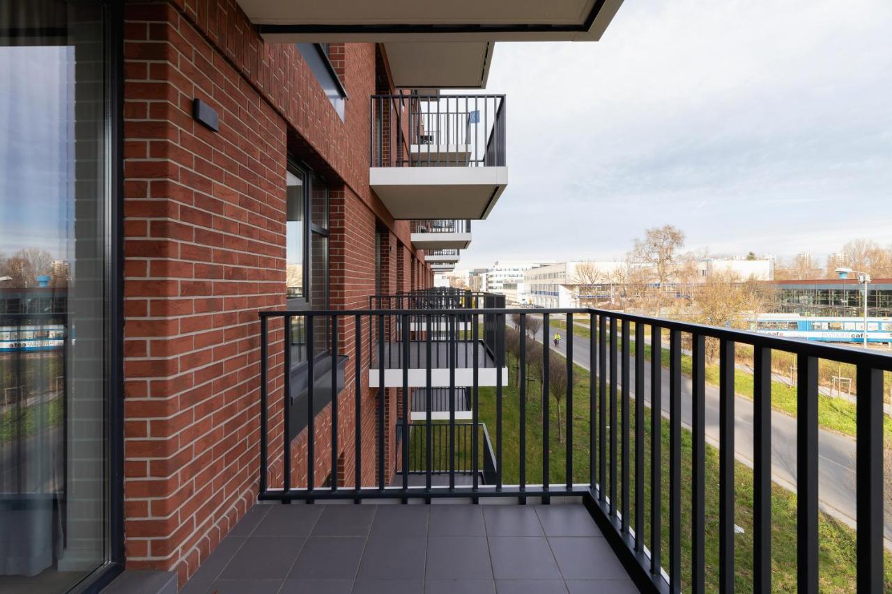 Lotniczowka Apartments By Renters Prestige Cracovia Esterno foto